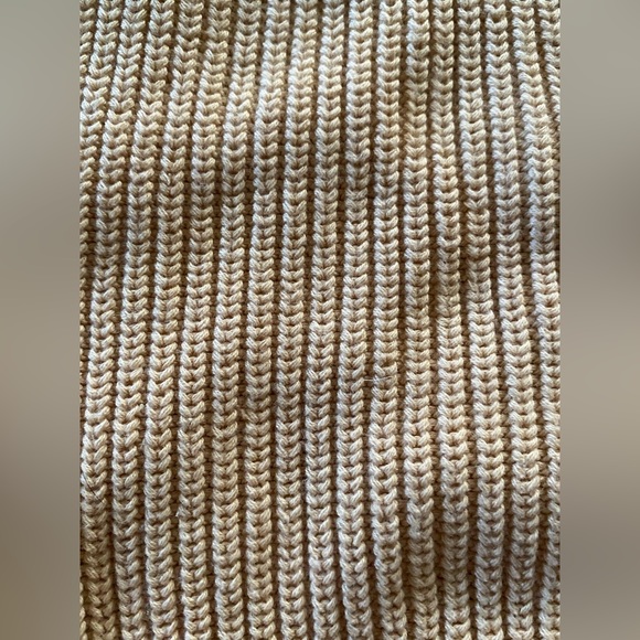 Baby Toddler Unisex Knitted Crewneck Sweater - Beige - 6-9 months - Gently Used - Picture 6 of 8